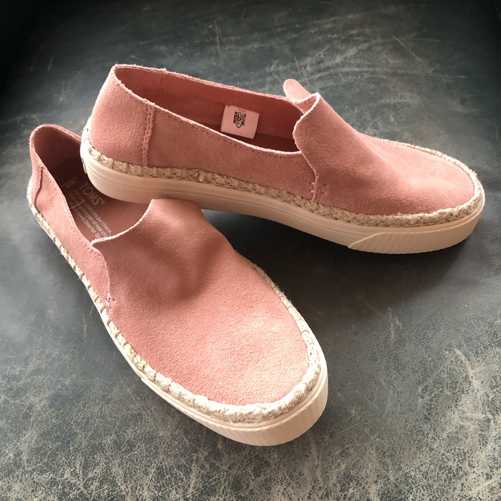NEW TOM’S PINK SUNSET SUEDE SLIP ON SNEAKERS SZ 9
